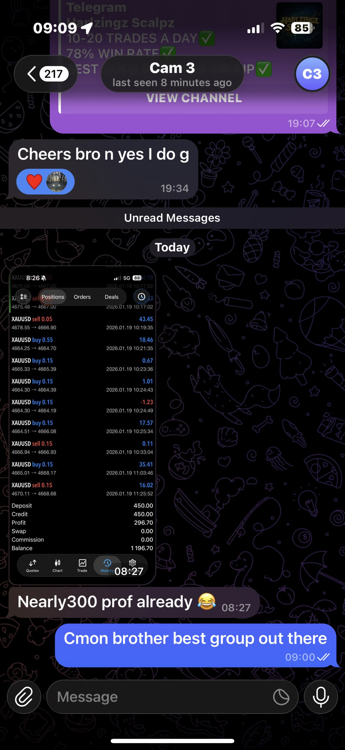 Trading feedback shared by a Harlzingz community member: Nearly £300 profit — “best group out there”
